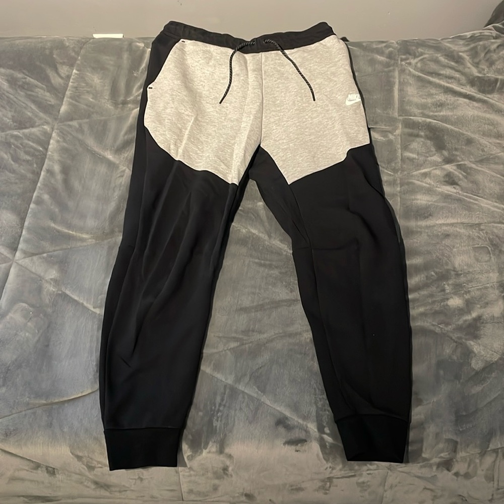 Nike Tech Fleece Jogger Pants